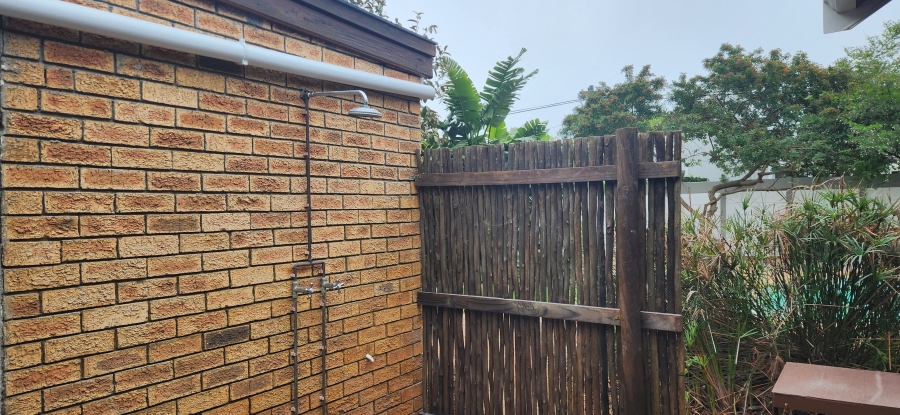 To Let 3 Bedroom Property for Rent in Meadowridge Western Cape